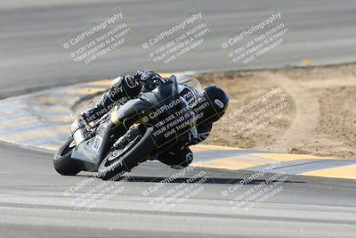 media/Feb-07-2025-CVMA Friday Practice (Fri) [[7034960ba2]]/2-Racer 2/Session 3 (Turn 8)/